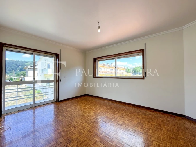 Moradia T3 para Arrendamento em Vale (São Cosme), Telhado e Portela Foto 14