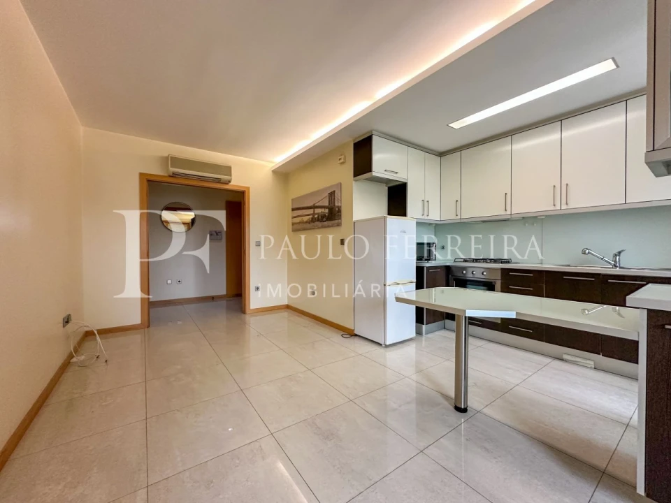 Apartamento T1 para Arrendamento em Antas e Abade de Vermoim Foto 5