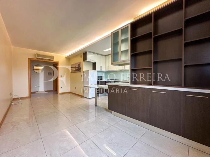 Apartamento T1 para Arrendamento em Antas e Abade de Vermoim Foto 4