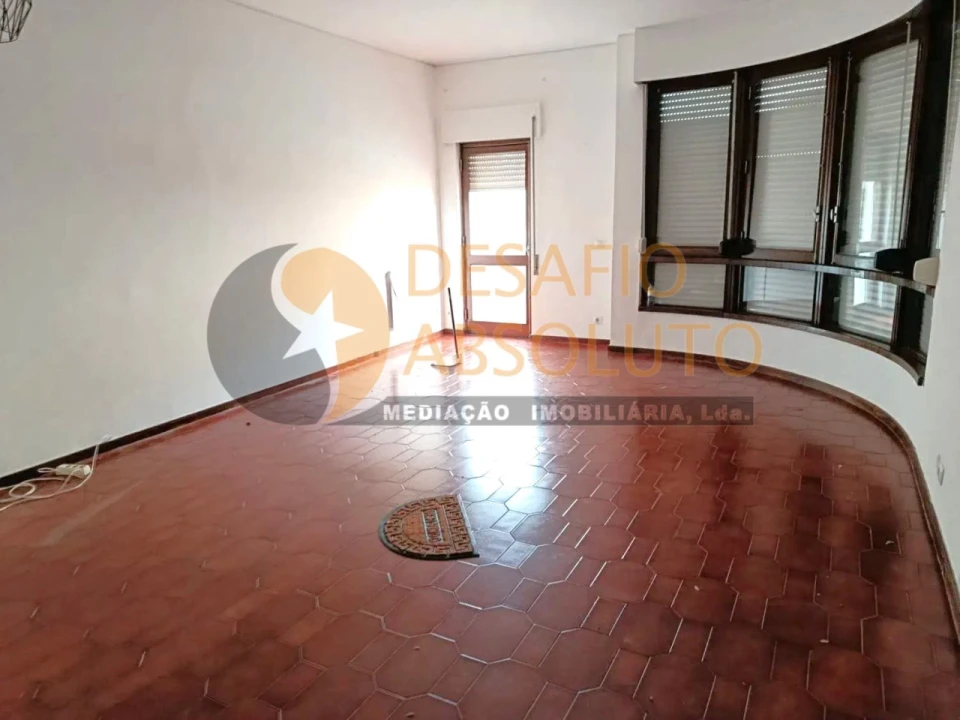 Apartamento T2 para Venda em Sesimbra (Santiago) Foto 3