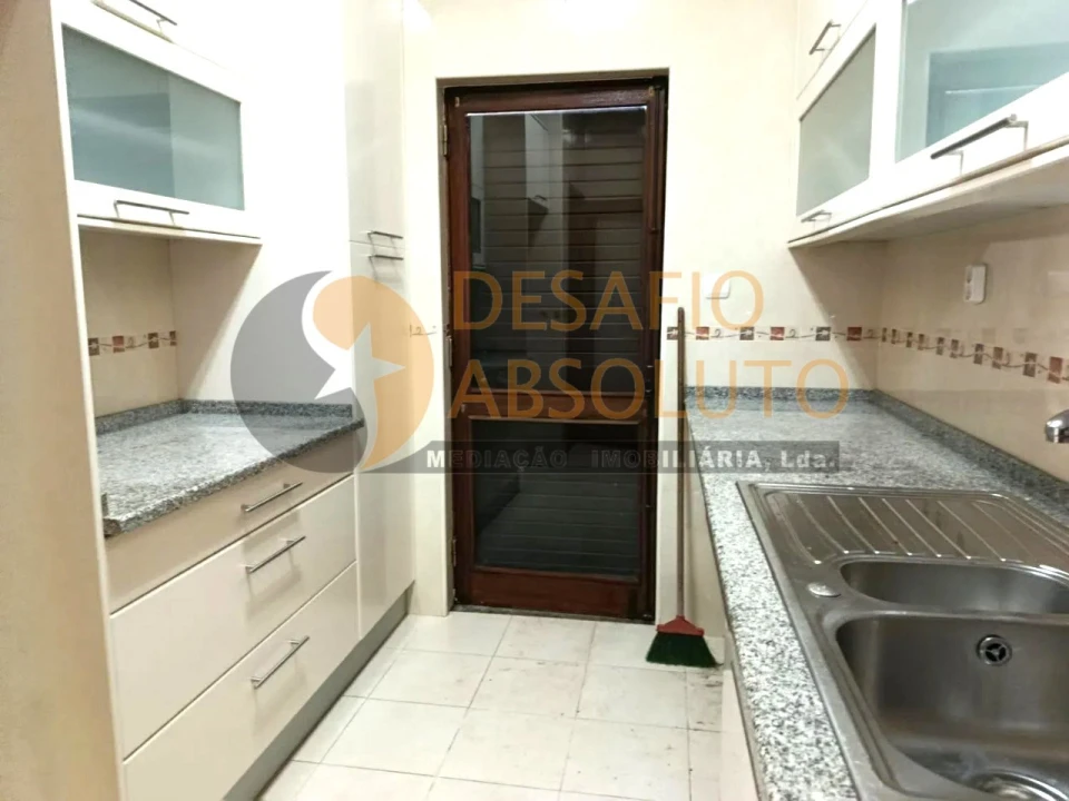 Apartamento T2 para Venda em Sesimbra (Santiago) Foto 5