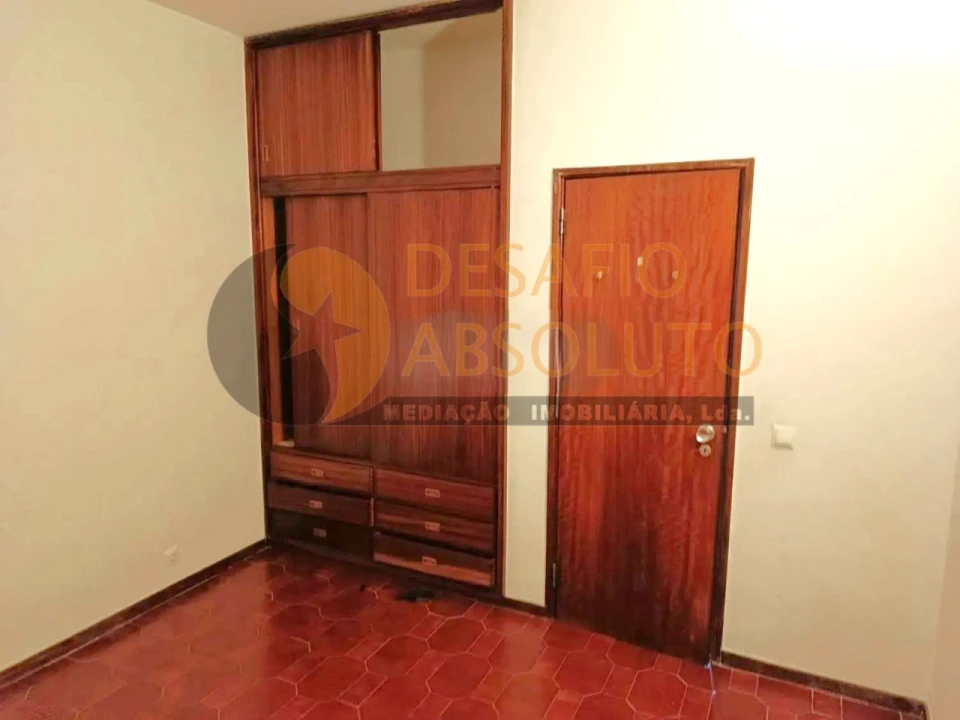 Apartamento T2 para Venda em Sesimbra (Santiago) Foto 6