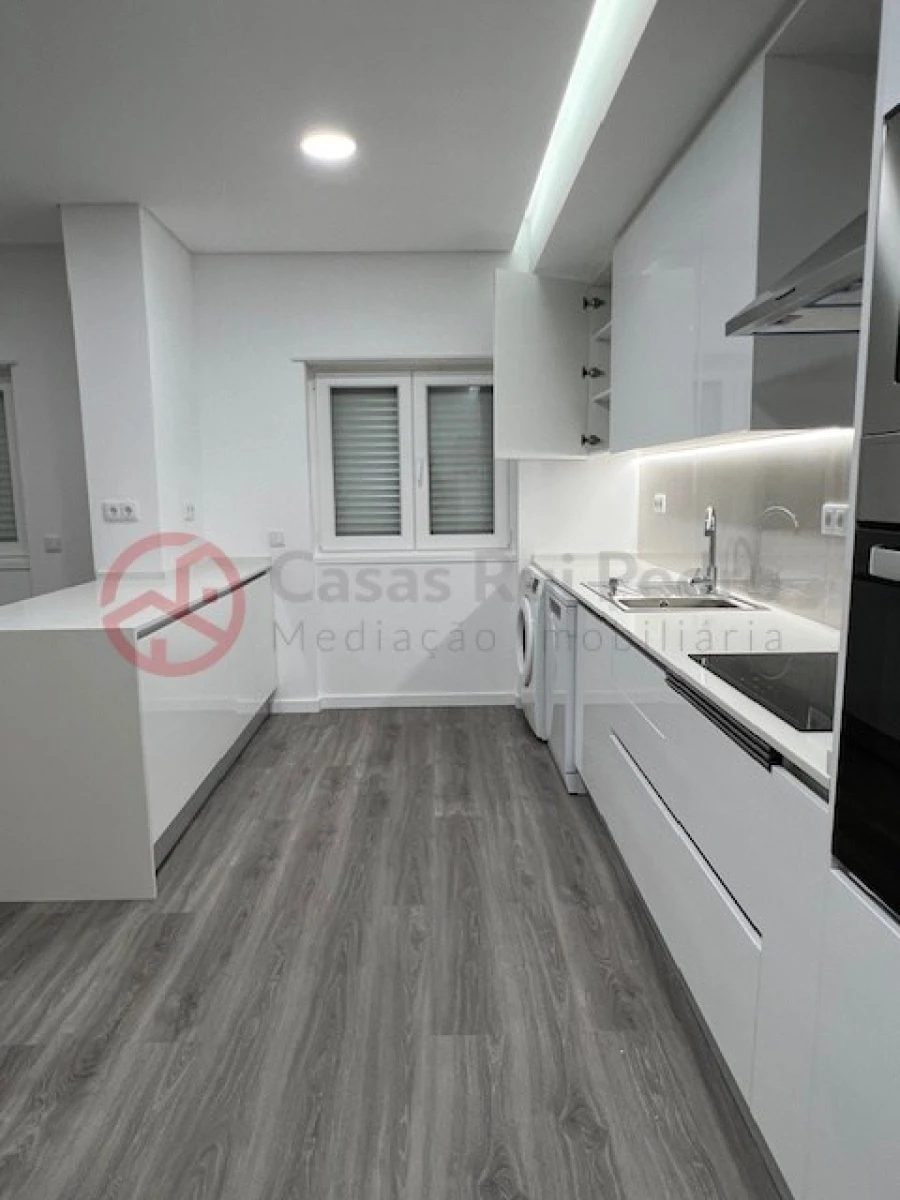 Apartamento T2 para Venda em Amora Foto 29
