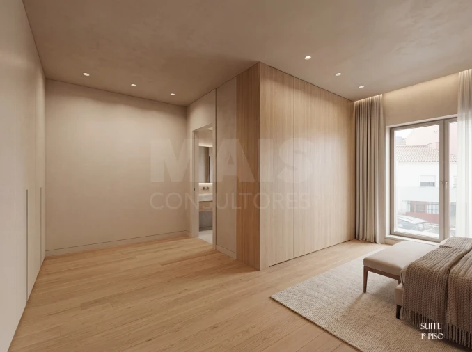 Moradia T5 para Venda em Pontinha e Famões Foto 10