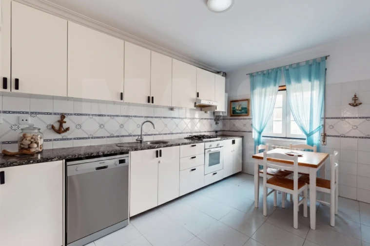 Moradia T5 para Venda em Ericeira Foto 4