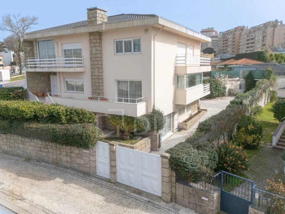 Moradia T3 para Venda em Aldoar, Foz do Douro e Nevogilde Foto 1