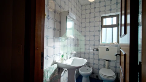 Moradia T5 para Venda em Arcozelo