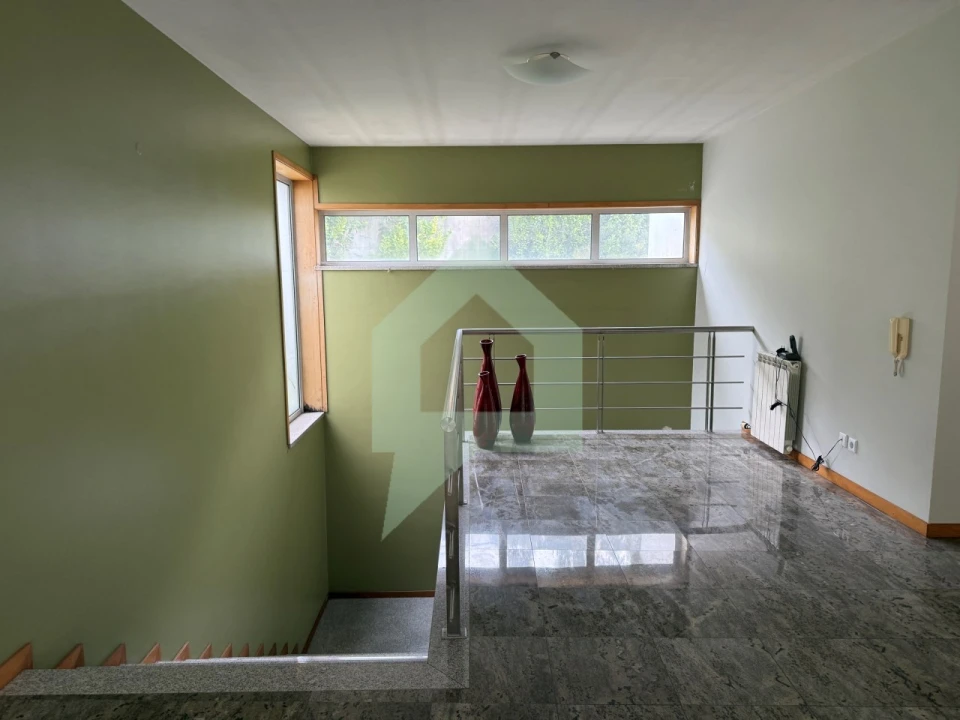 Moradia T5 para Venda em Creixomil e Mariz Foto 6