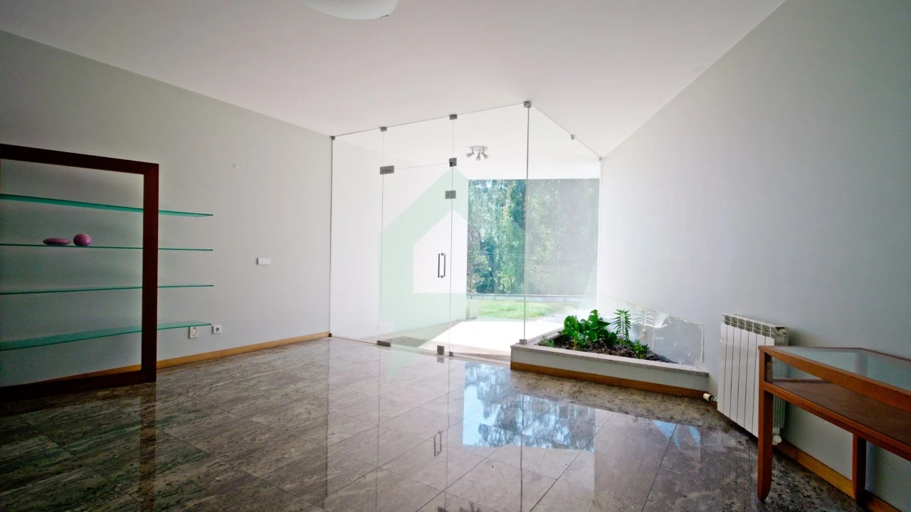 Moradia T5 para Venda em Creixomil e Mariz Foto 7