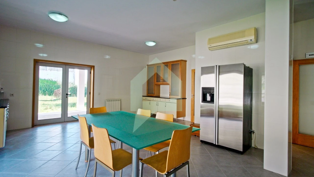 Moradia T5 para Venda em Creixomil e Mariz Foto 14