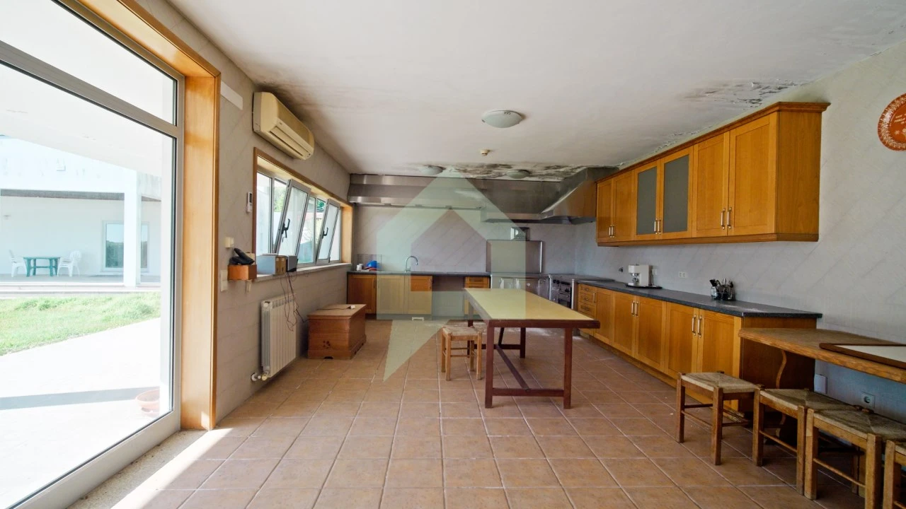 Moradia T5 para Venda em Creixomil e Mariz Foto 41