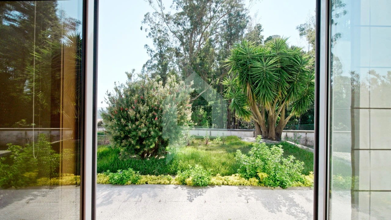 Moradia T5 para Venda em Creixomil e Mariz Foto 43