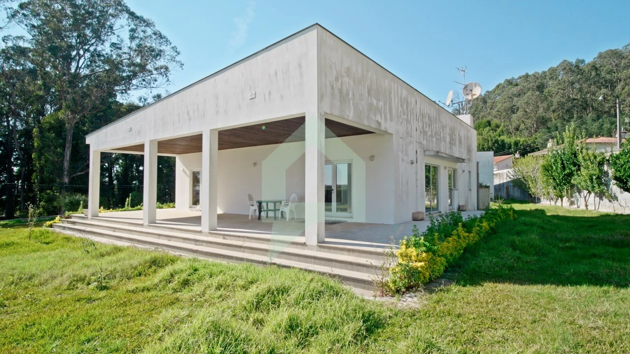 Moradia T5 para Venda em Creixomil e Mariz Foto 44