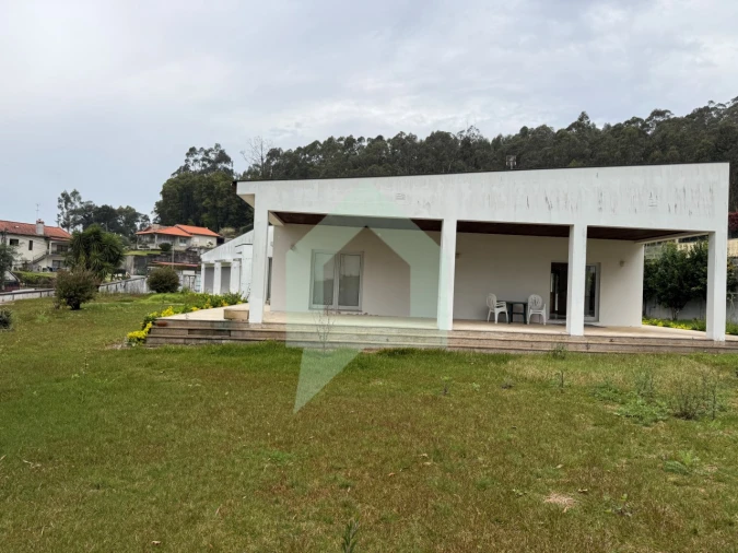 Moradia T5 para Venda em Creixomil e Mariz Foto 14