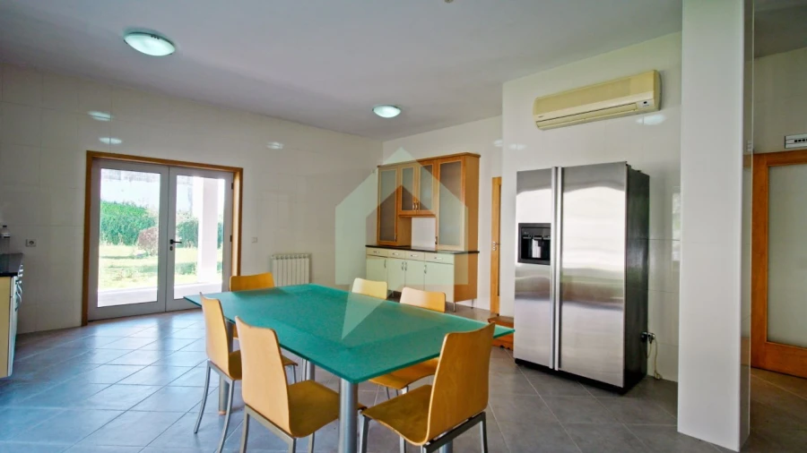 Moradia T5 para Venda em Creixomil e Mariz Foto 14