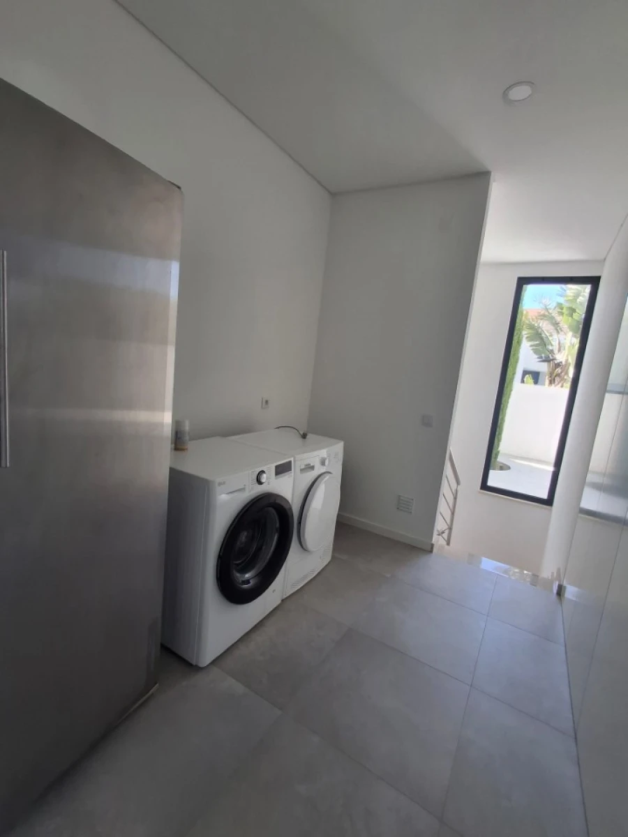 Moradia T3 para Venda em São Martinho do Porto Foto 29