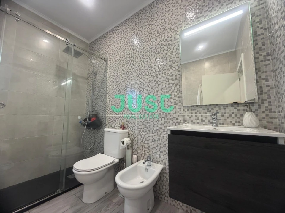 Moradia T3 para Venda em Quinta do Conde Foto 31