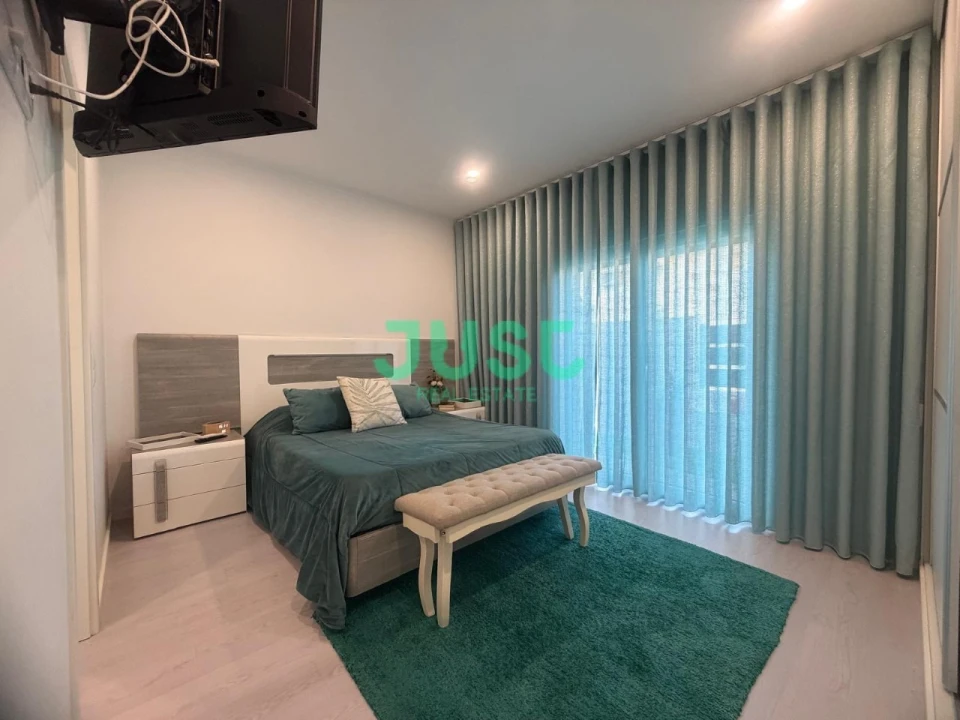 Moradia T3 para Venda em Quinta do Conde Foto 33