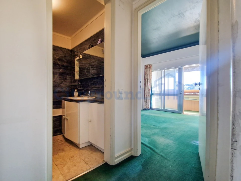 Apartamento T4 para Venda em Alvalade Foto 17