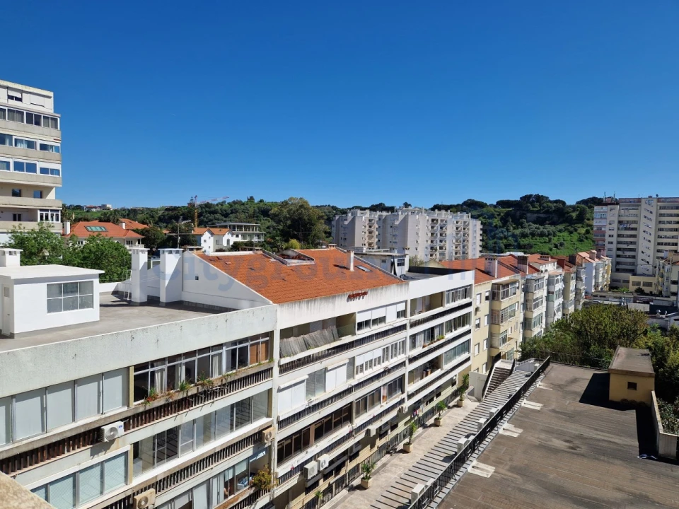 Apartamento T4 para Venda em Alvalade Foto 23