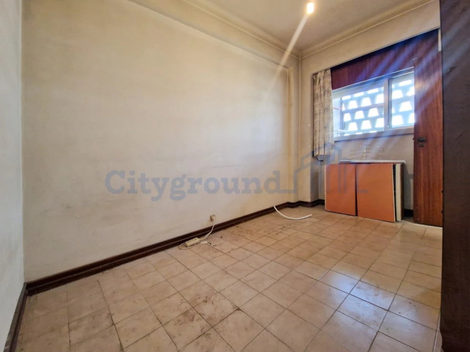Apartamento T4 para Venda em Alvalade Foto 38