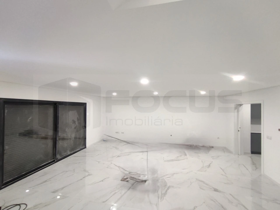 Moradia T4 para Venda em Ílhavo (São Salvador) Foto 2