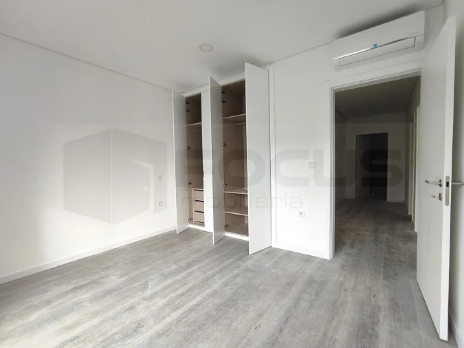 Moradia T4 para Venda em Ílhavo (São Salvador) Foto 13