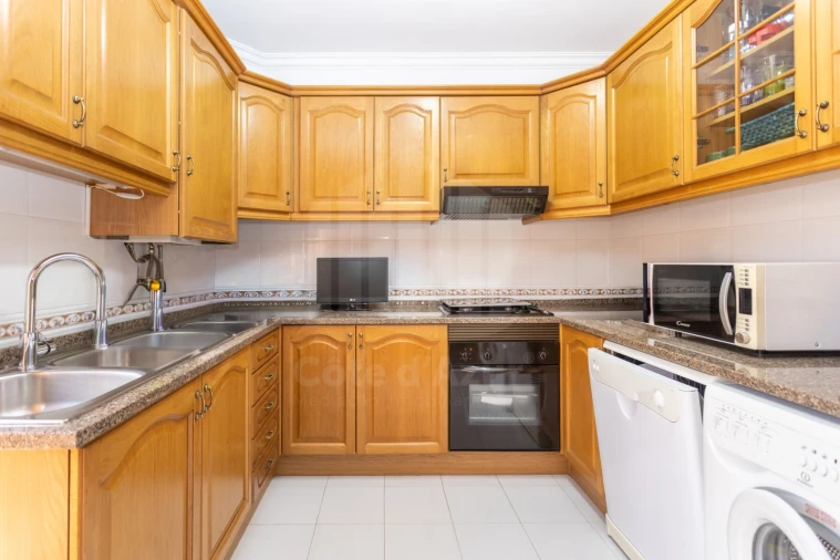 Apartamento T2 para Venda em Sesimbra (Santiago) Foto 17