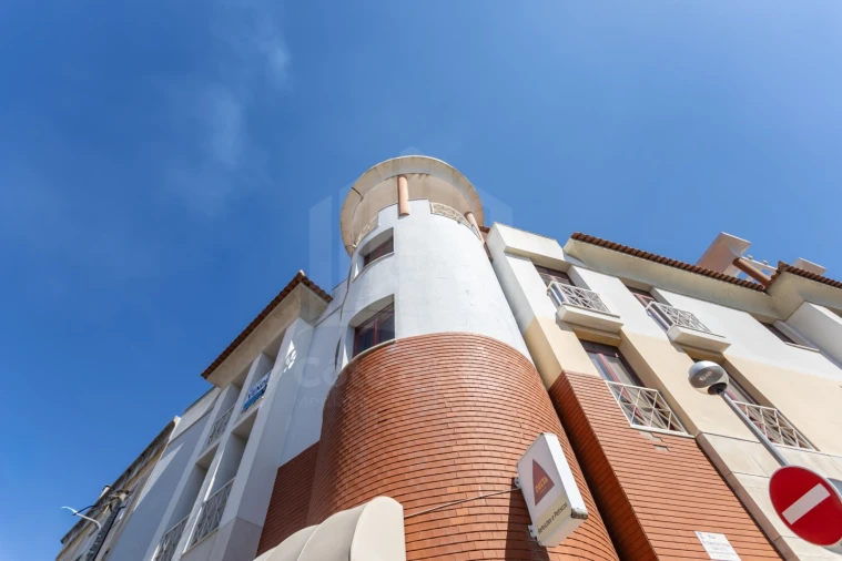 Apartamento T2 para Venda em Sesimbra (Santiago) Foto 33