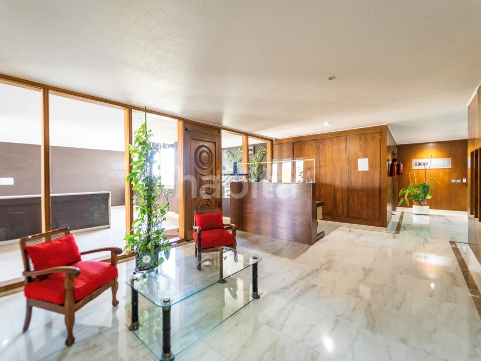 Apartamento T3 para Arrendamento em Areeiro Foto 29