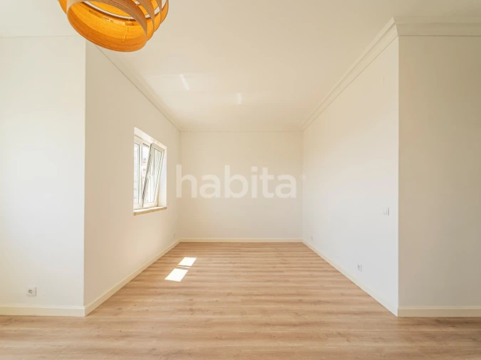 Apartamento T3 para Arrendamento em Areeiro Foto 8