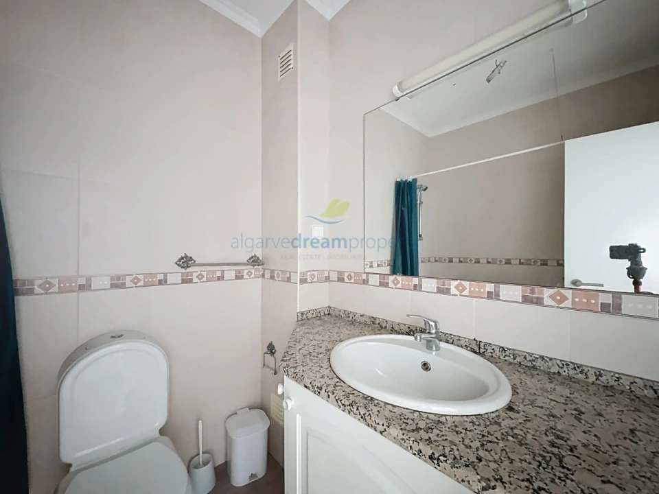 Apartamento T2 para Venda em Albufeira e Olhos de Água Foto 22