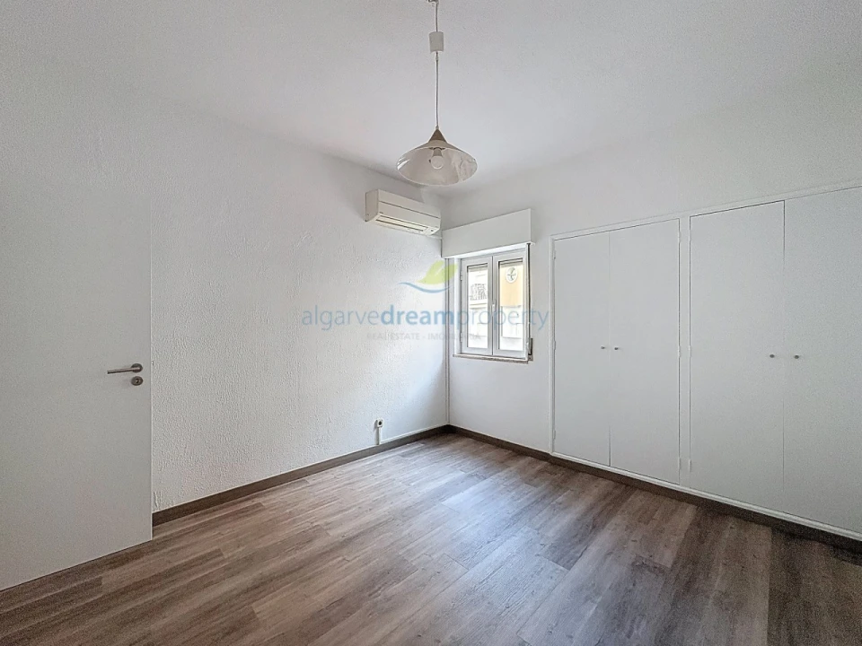 Apartamento T2 para Venda em Albufeira e Olhos de Água Foto 5