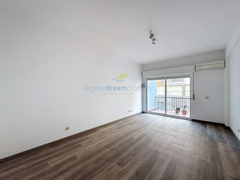 Apartamento T2 para Venda em Albufeira e Olhos de Água Foto 3