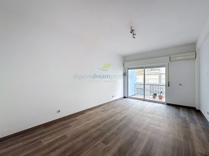 Apartamento T2 para Venda em Albufeira e Olhos de Água Foto 3