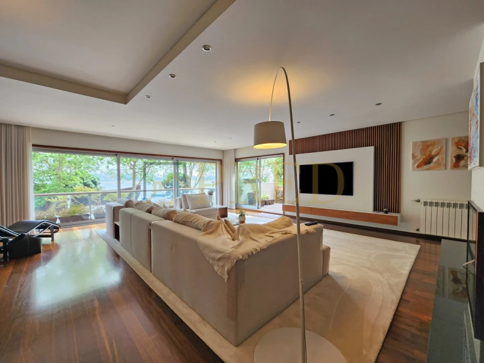 Apartamento T5 para Venda em Aldoar, Foz do Douro e Nevogilde Foto 3