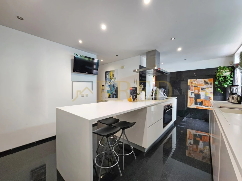 Apartamento T5 para Venda em Aldoar, Foz do Douro e Nevogilde Foto 16