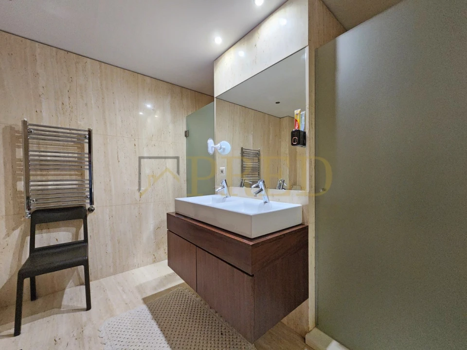 Apartamento T5 para Venda em Aldoar, Foz do Douro e Nevogilde Foto 28