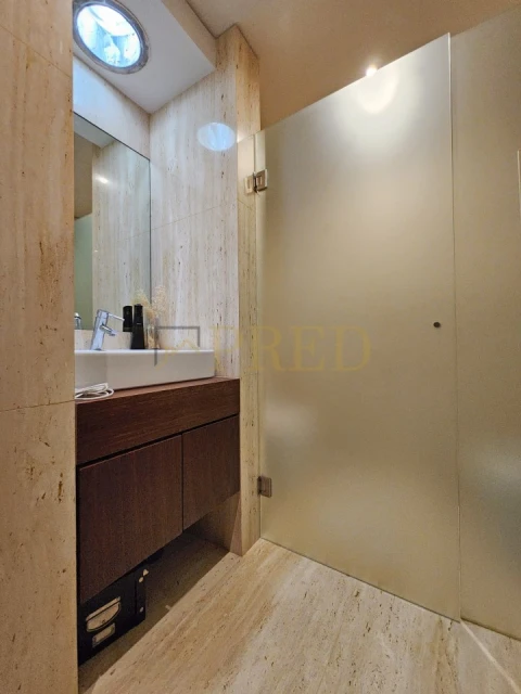 Apartamento T5 para Venda em Aldoar, Foz do Douro e Nevogilde