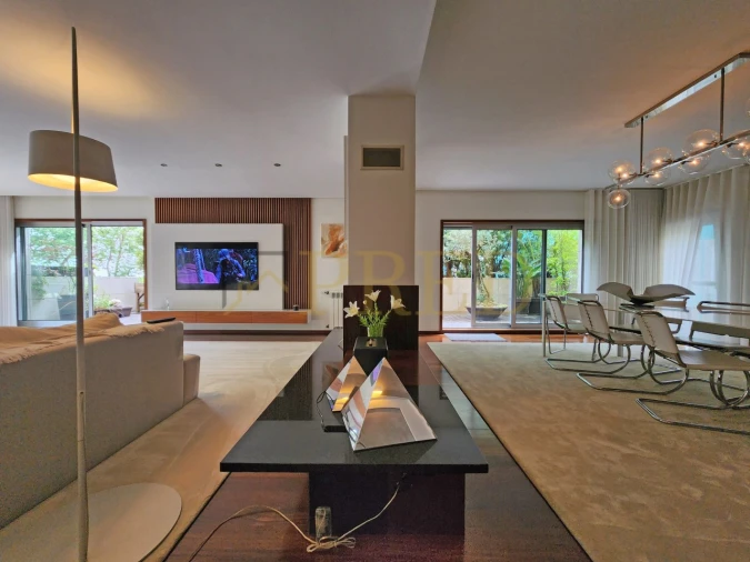 Apartamento T5 para Venda em Aldoar, Foz do Douro e Nevogilde Foto 4