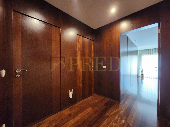 Apartamento T5 para Venda em Aldoar, Foz do Douro e Nevogilde Foto 23