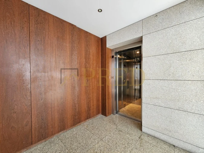 Apartamento T5 para Venda em Aldoar, Foz do Douro e Nevogilde Foto 31