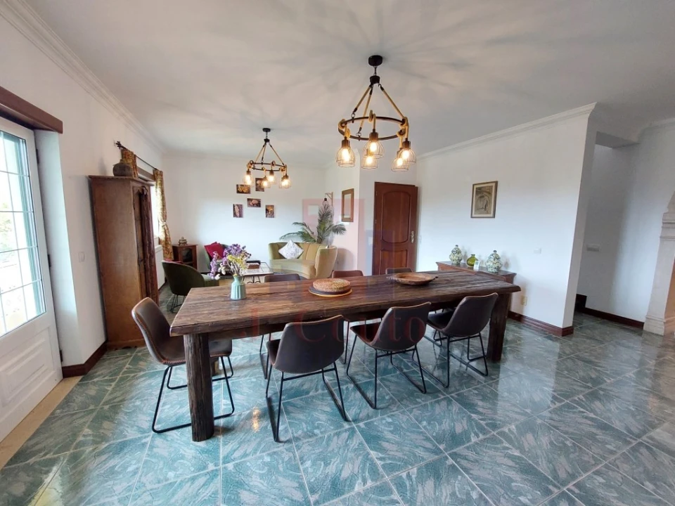 Moradia T4 para Venda em Alcobaça e Vestiaria Foto 23