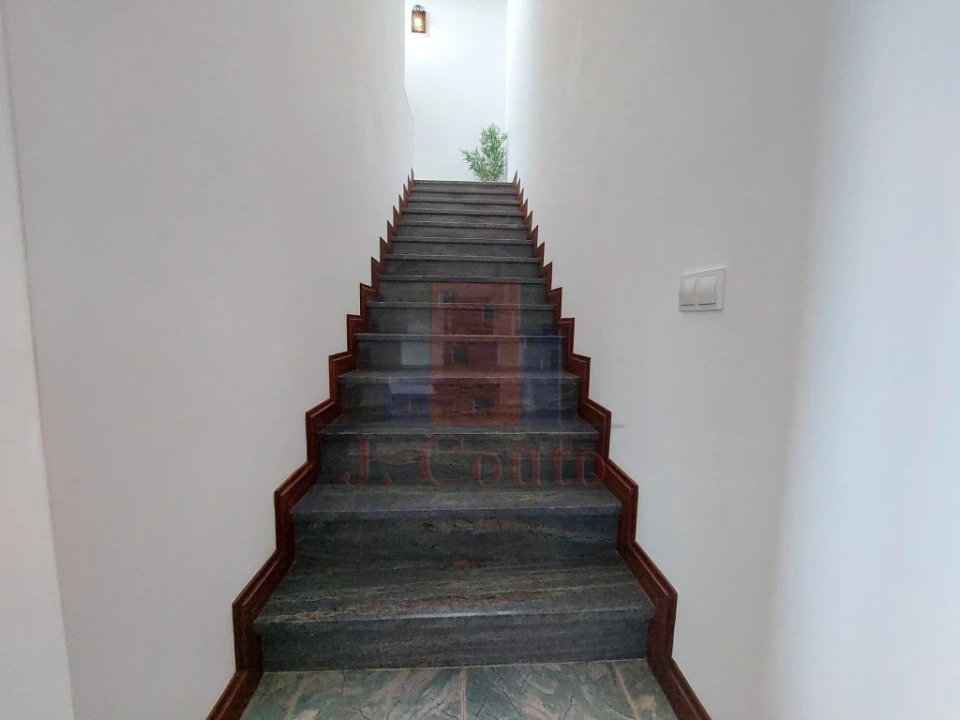 Moradia T4 para Venda em Alcobaça e Vestiaria Foto 39