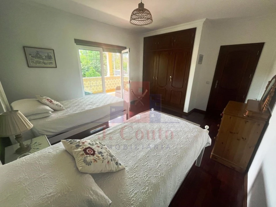 Moradia T4 para Venda em Alcobaça e Vestiaria Foto 45
