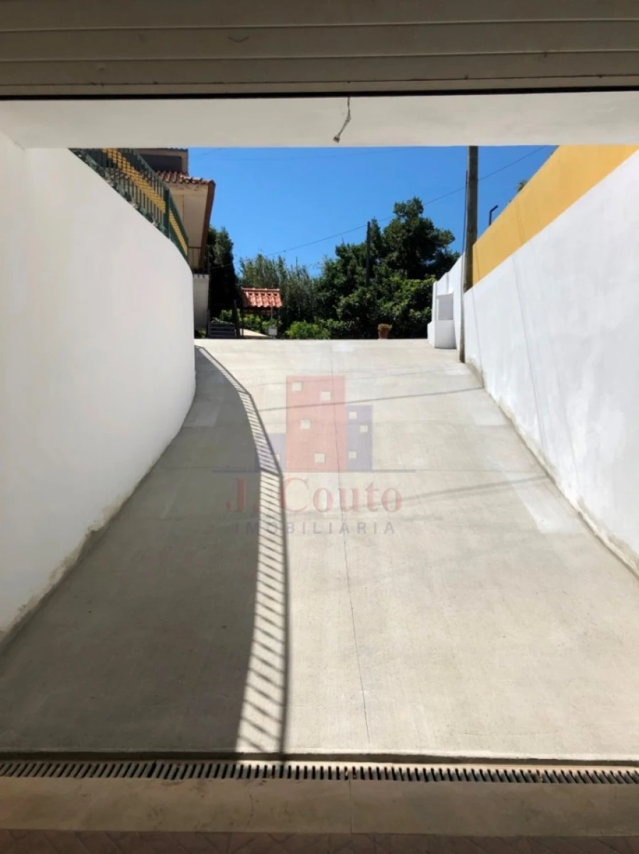 Moradia T4 para Venda em Alcobaça e Vestiaria Foto 57