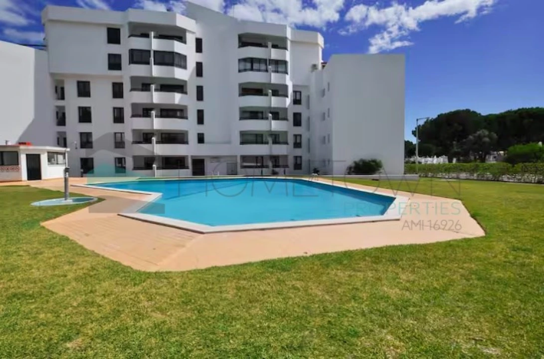 Apartamento T1 para Venda em Quarteira Foto 8