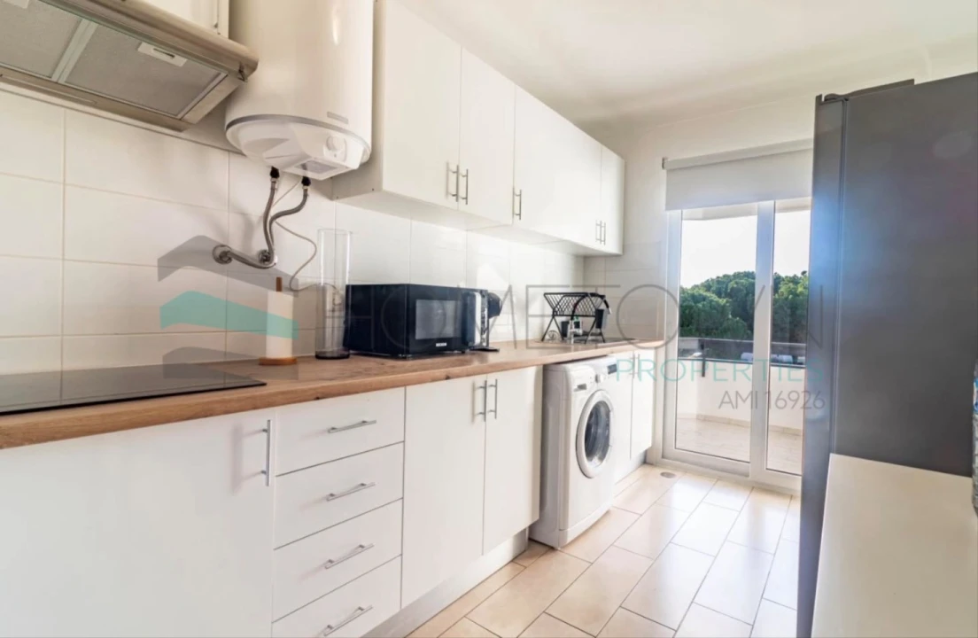 Apartamento T1 para Venda em Quarteira Foto 3
