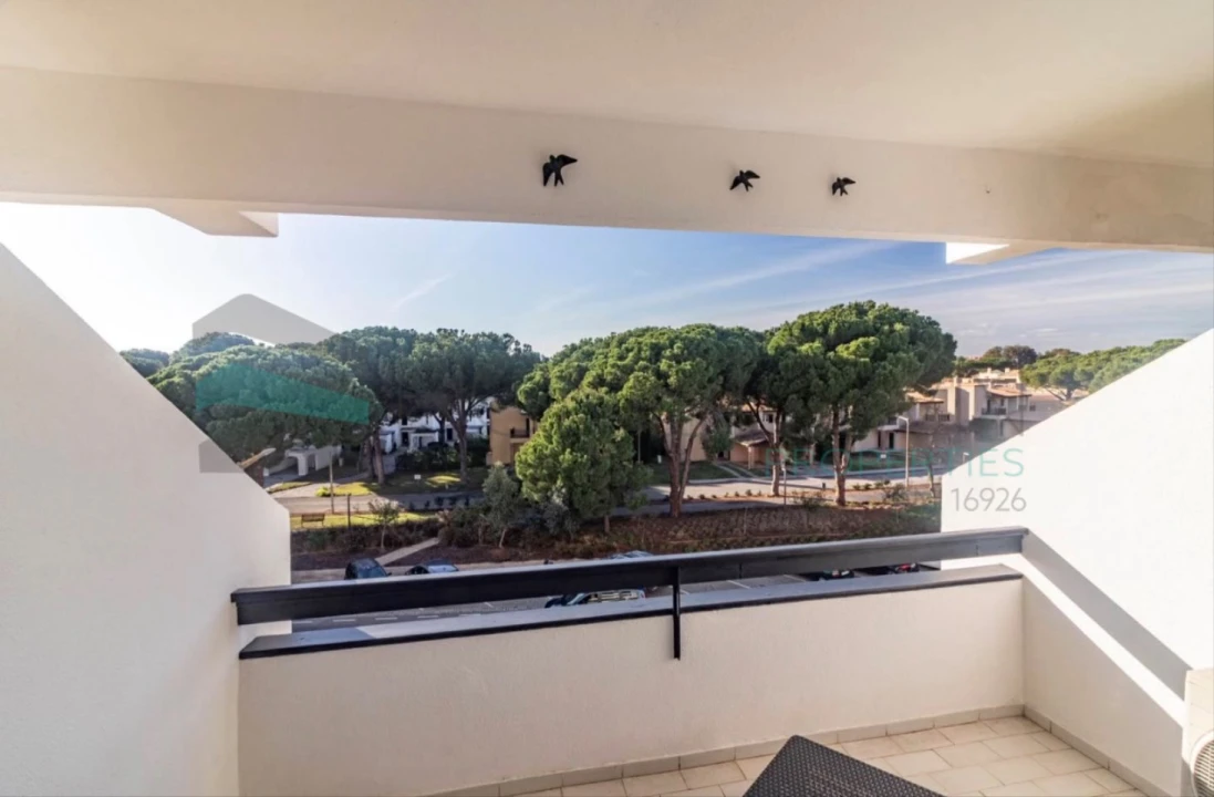 Apartamento T1 para Venda em Quarteira Foto 5