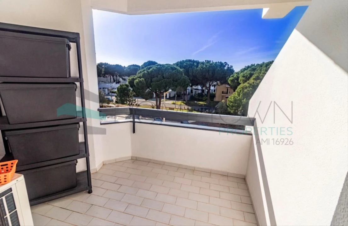 Apartamento T1 para Venda em Quarteira Foto 7